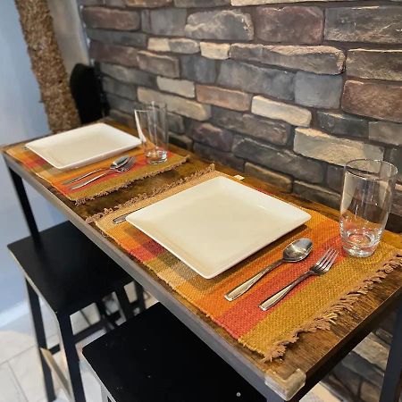 Brooklyn Spacious Space With Private Entrance, Bathroom, & Backyard - Full-Kitchen New York Exteriör bild